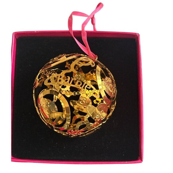Vtg Barbie F.A.O. Schwarz Gold Finish Christmas Ornament 2" Diameter Made In USA - Picture 3 of 7